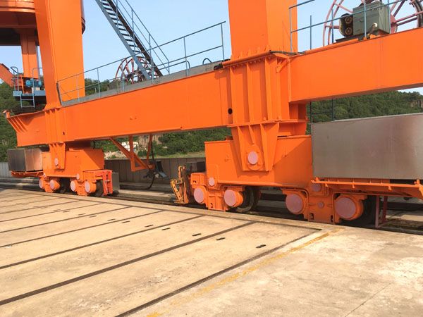 門(mén)機(jī)防風(fēng)制動(dòng)器